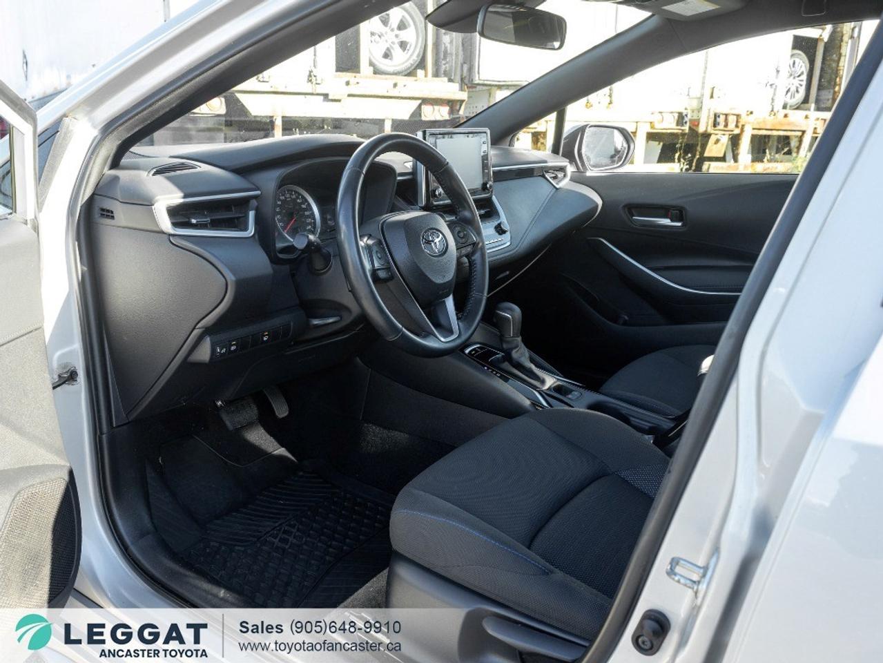 2020 Toyota Corolla SE CVT Photo