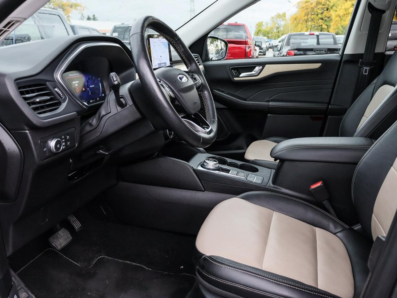 2022 Ford Escape Titanium | AWD | 2.0L | NAV |ELITE PKG |ROOF | TOW Photo