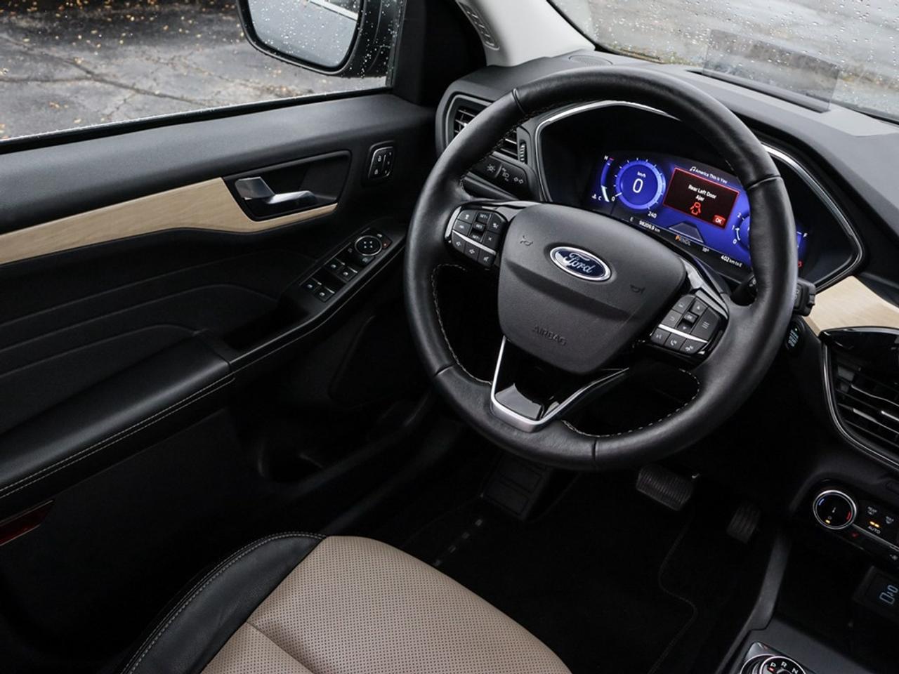 2022 Ford Escape Titanium | AWD | 2.0L | NAV |ELITE PKG |ROOF | TOW Photo