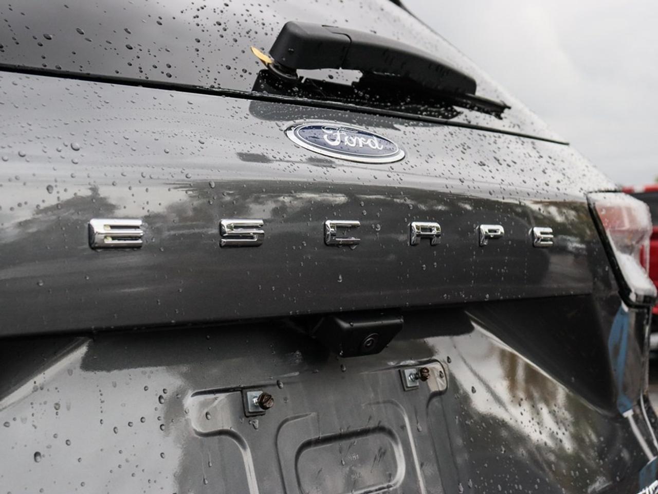 2022 Ford Escape Titanium | AWD | 2.0L | NAV |ELITE PKG |ROOF | TOW Photo