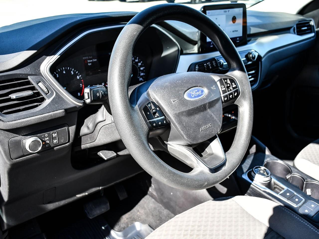 2022 Ford Escape HEATED SEATS | CRUISE CONTROL | LANE KEEPING Photo
