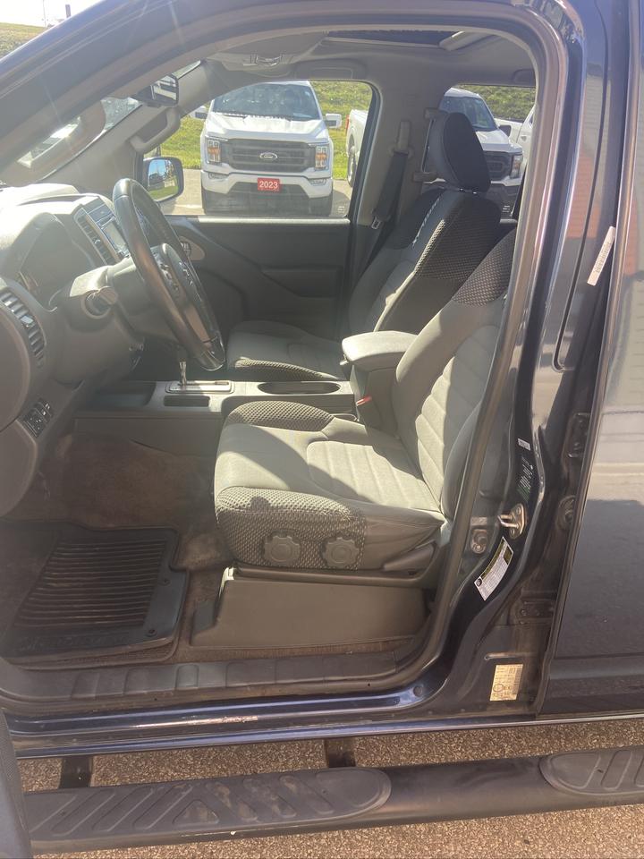 2016 Nissan Frontier Pro-4X Photo