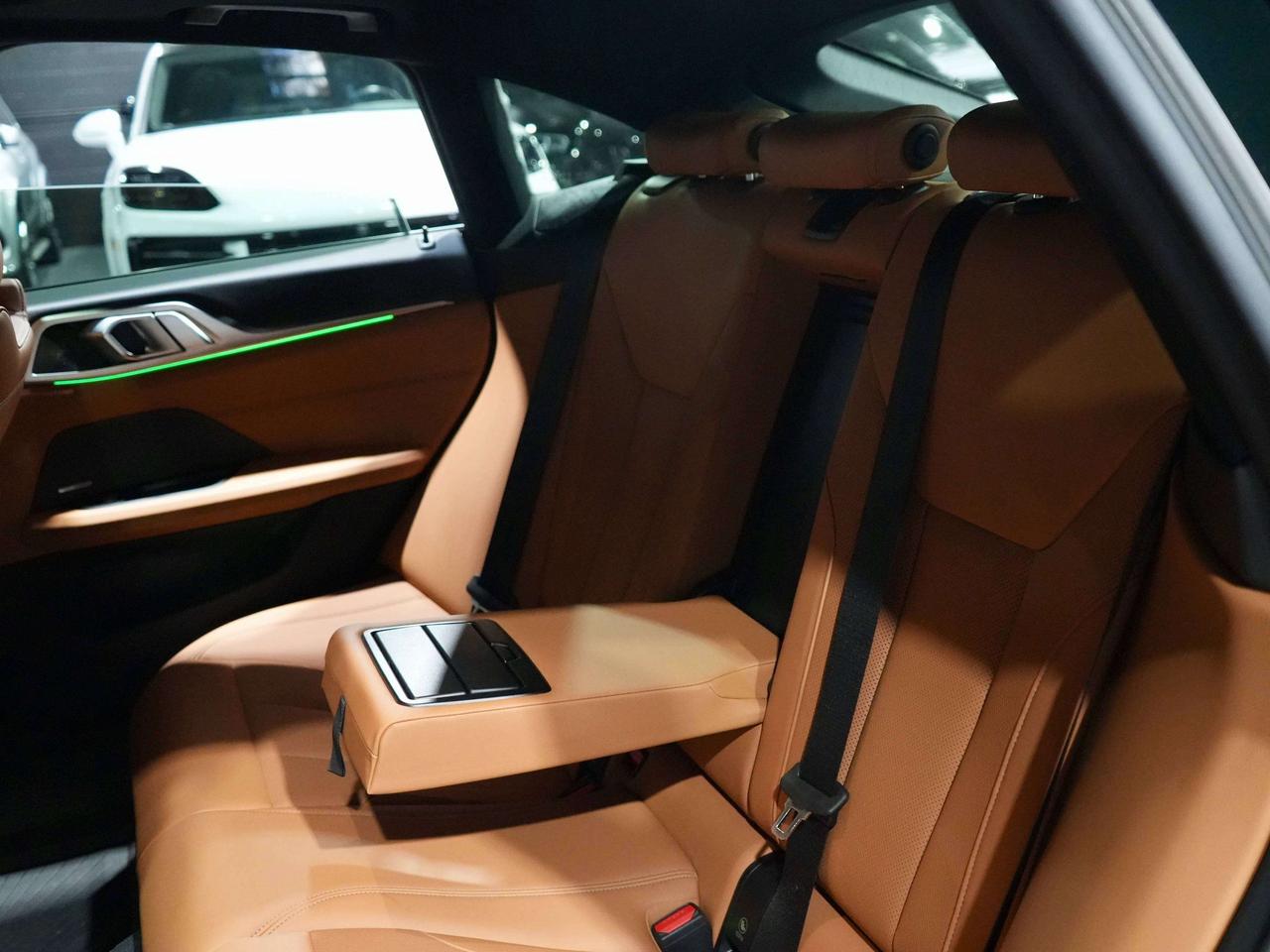 2022 BMW i4 M50|M PACKAGE|HUD|HARMAN|360CAM Photo