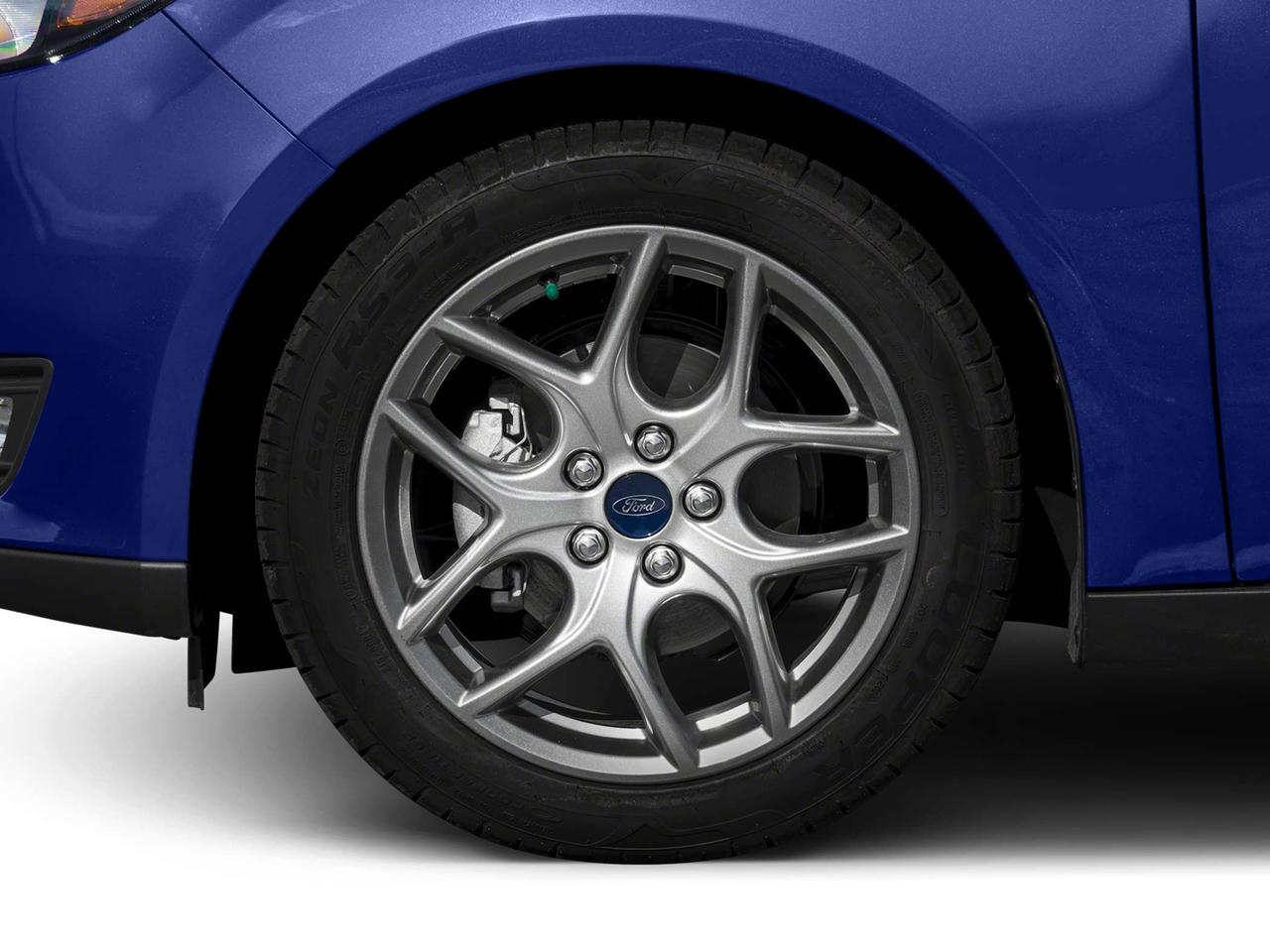2018 Ford Focus Hatchback SE ONE OWNER | CLEAN CARFAX | DILAWRI CERTIFIED Photo