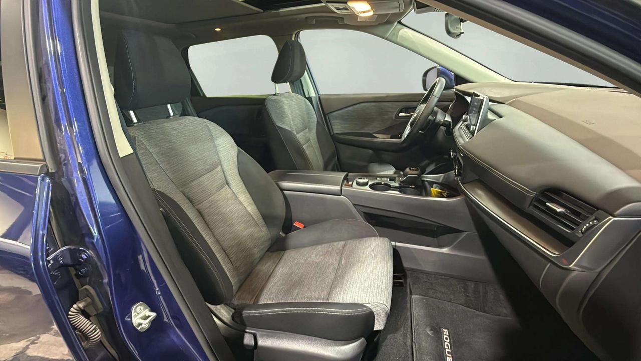 2023 Nissan Rogue SV| CLEAN CARFAX| BLIND SPOT| HTD SEATS| CARPLAY Photo