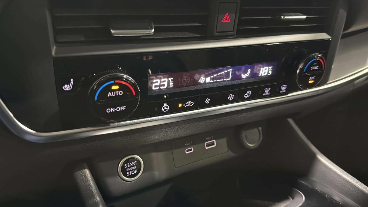 2023 Nissan Rogue SV| CLEAN CARFAX| BLIND SPOT| HTD SEATS| CARPLAY Photo
