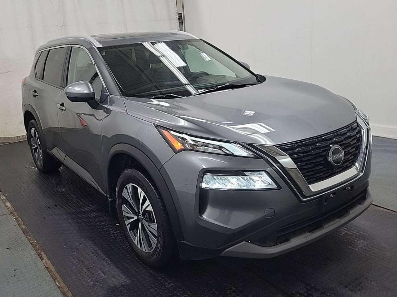 2023 Nissan Rogue SV| CLEAN CARFAX| HTD SEAT| BLIND SPOT| CARPLAY Photo