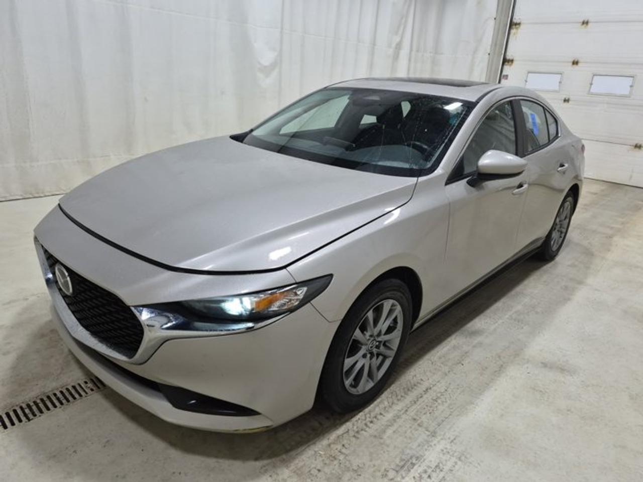 2024 Mazda MAZDA3 GS Luxury AWD | Leather | Heated Seats + Steering | Sunroof | Radar Cruise | Carplay and More ! Photo