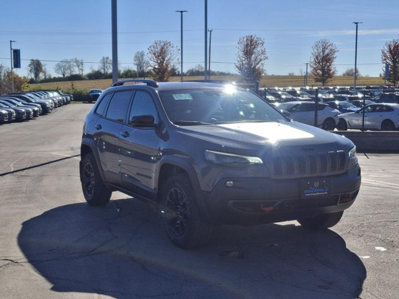 2023 Jeep Cherokee Trailhawk 4x4 | Leather | Navi | Heated + Ventilated Seats | Heated Steering | Power Liftgate & More Photo