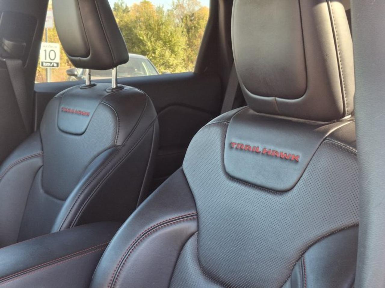 2023 Jeep Cherokee Trailhawk 4x4 | Leather | Navi | Heated + Ventilated Seats | Heated Steering | Power Liftgate & More Photo