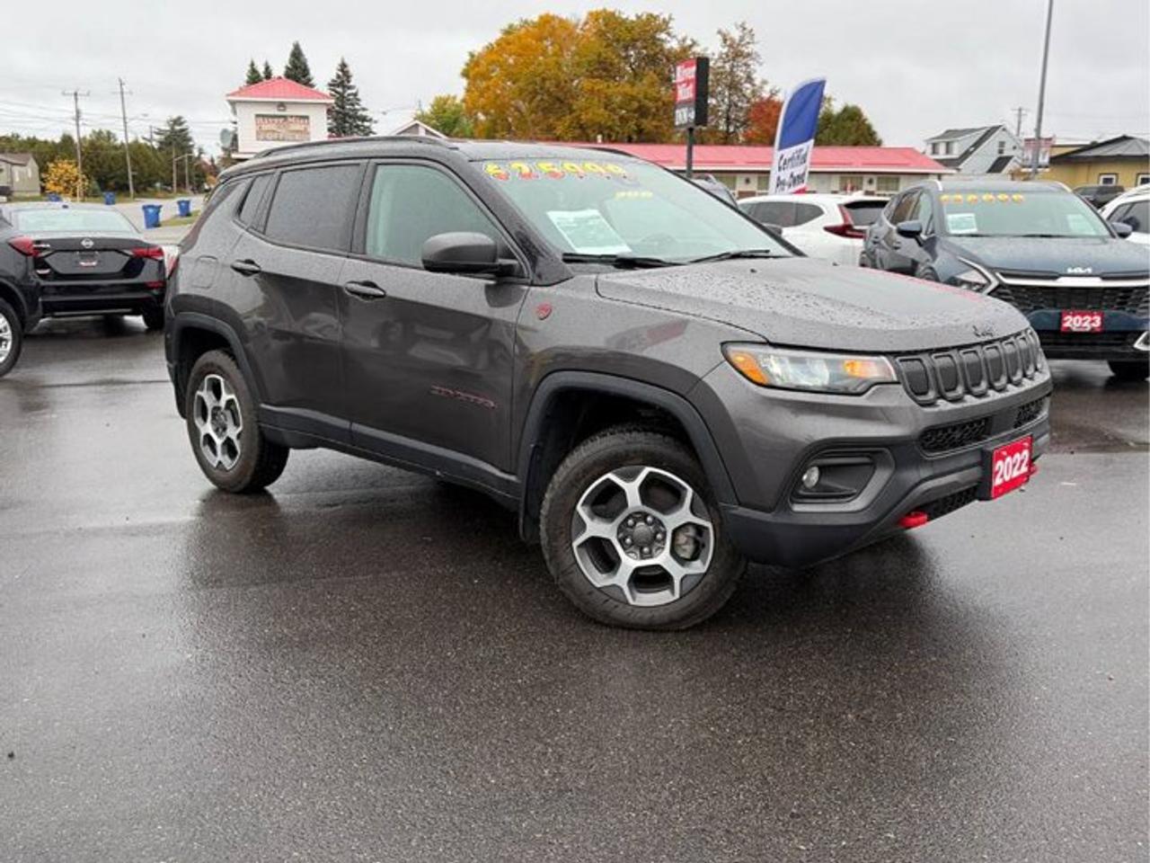 2022 Jeep Compass Trailhawk 4x4 | Split Leather | Heated Seats + Steering | Remote Start | BSM | Premium Audio & More! Photo0