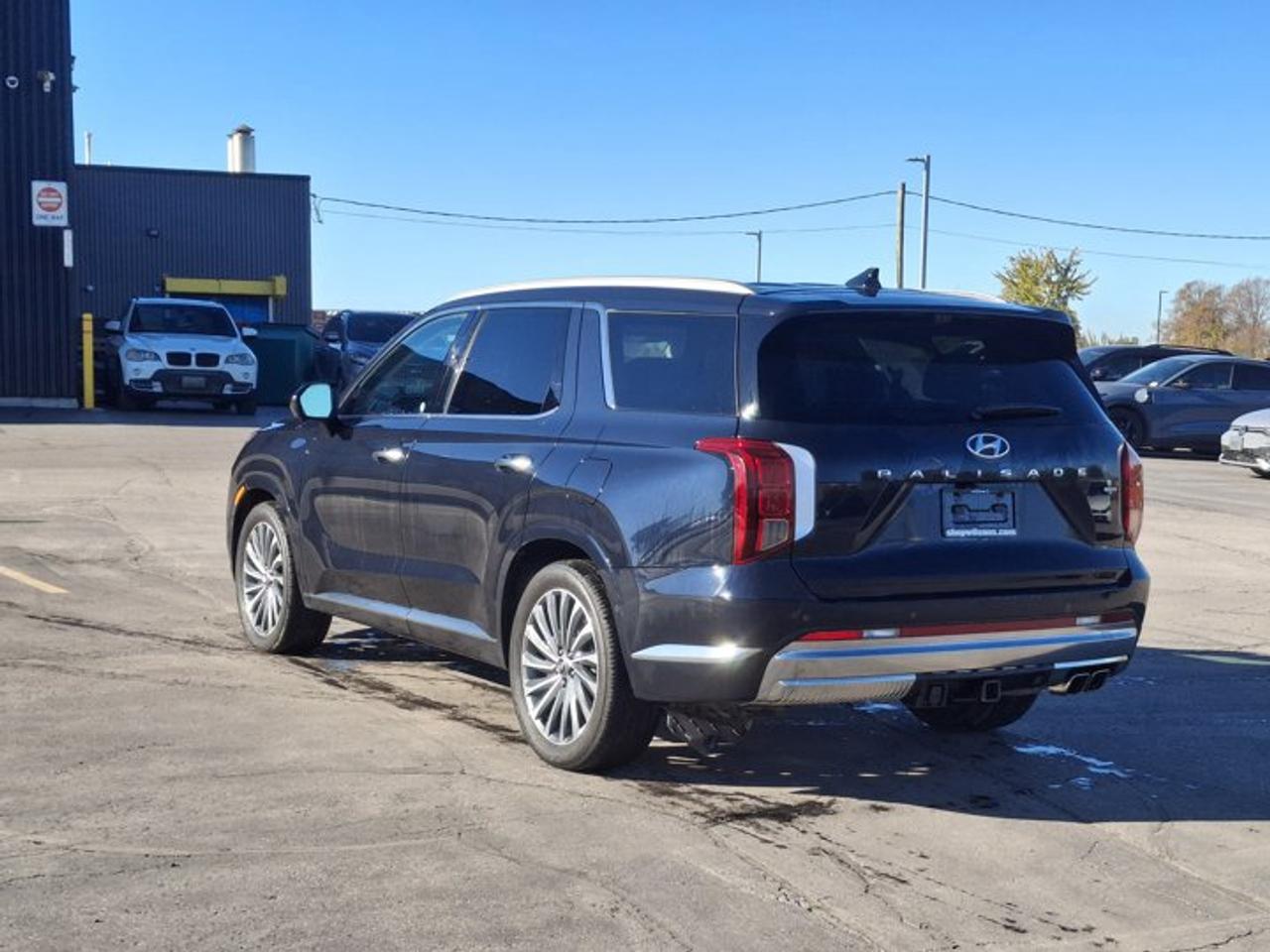 2024 Hyundai PALISADE Ultimate Calligraphy AWD | 7 Passenger | Leather | Dual Sunroof | Heated Seats + Steering and More ! Photo2