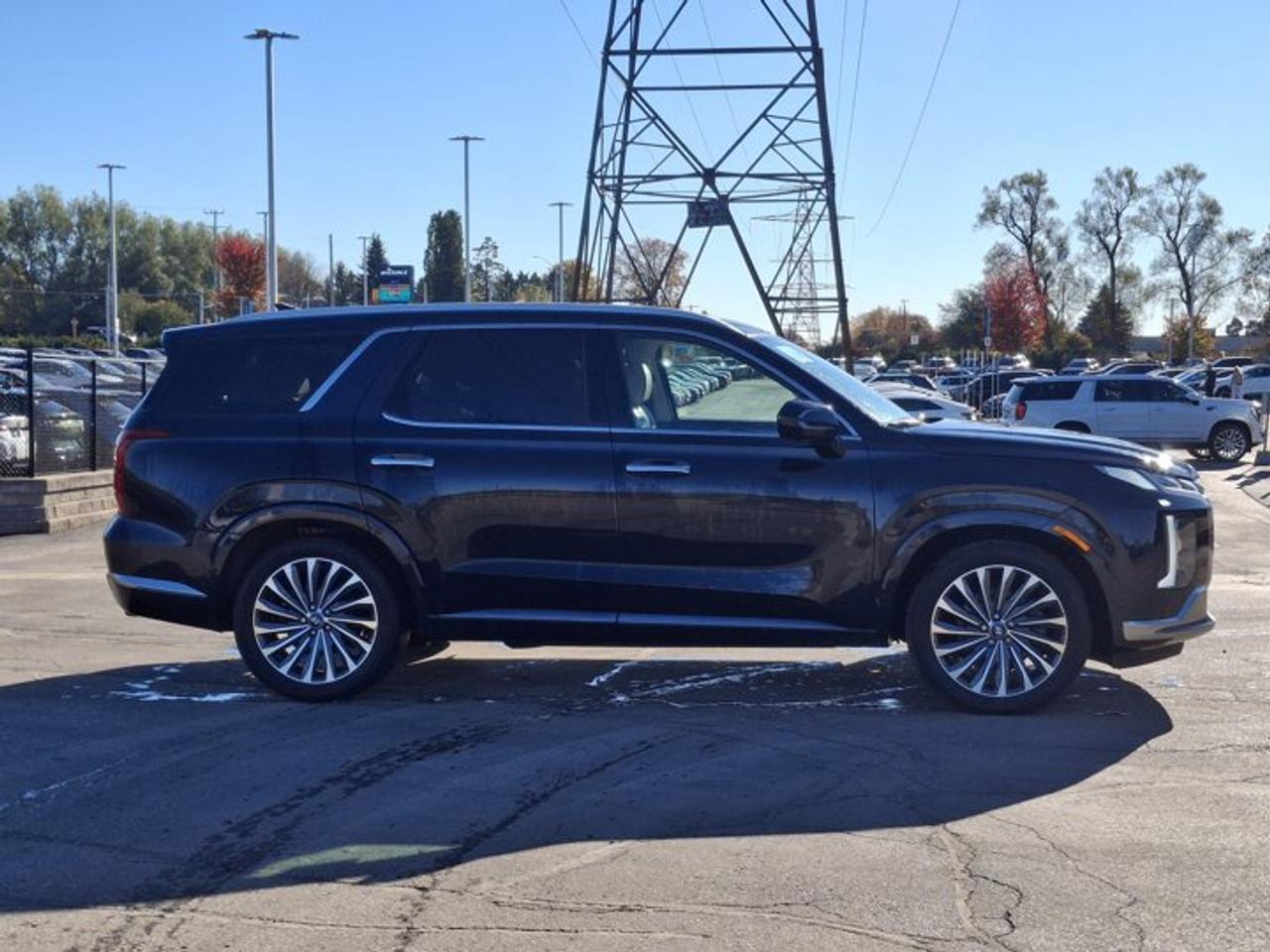 2024 Hyundai PALISADE Ultimate Calligraphy AWD | 7 Passenger | Leather | Dual Sunroof | Heated Seats + Steering and More ! Photo