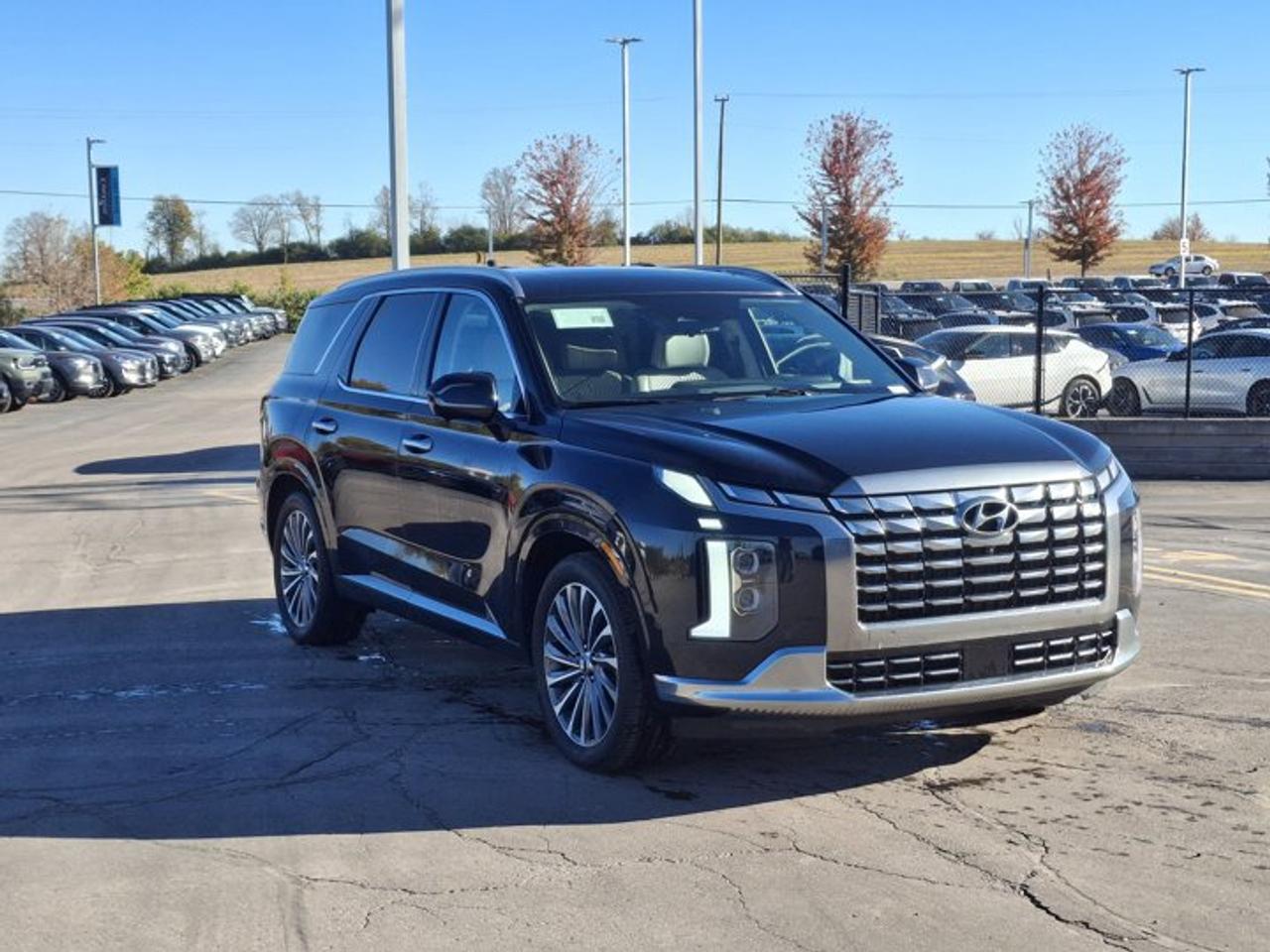 2024 Hyundai PALISADE Ultimate Calligraphy AWD | 7 Passenger | Leather | Dual Sunroof | Heated Seats + Steering and More ! Photo