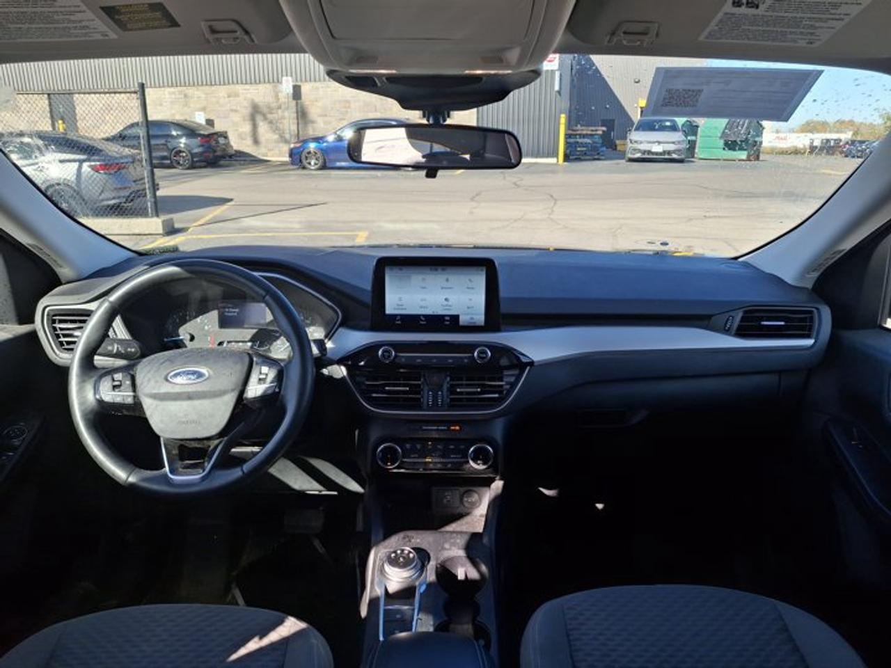 2022 Ford Escape SE AWD | Heated Seats + Steering | Power Liftgate | Remote Start | CarPlay + Android | and More ! Photo