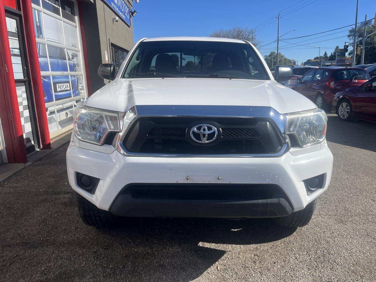 2012 Toyota Tacoma SR5 Photo5