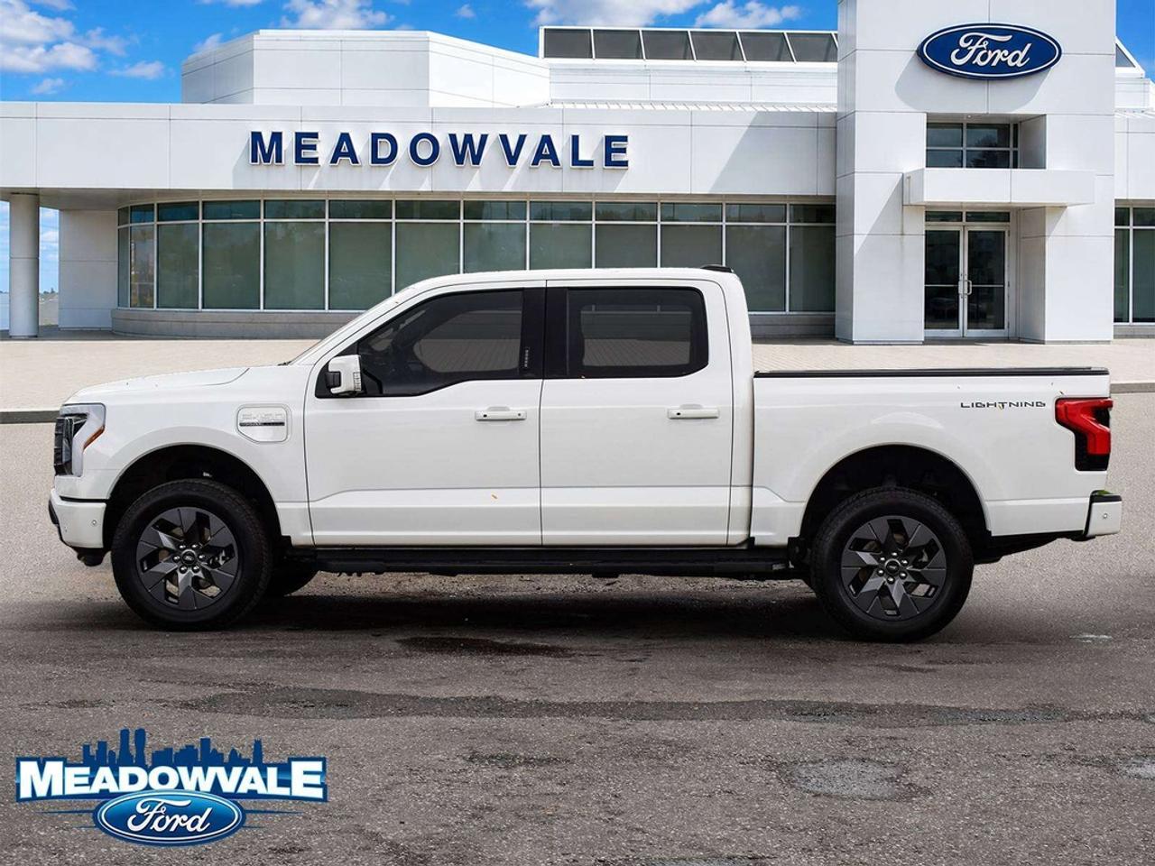 2023 Ford F-150 Lightning Lariat Photo
