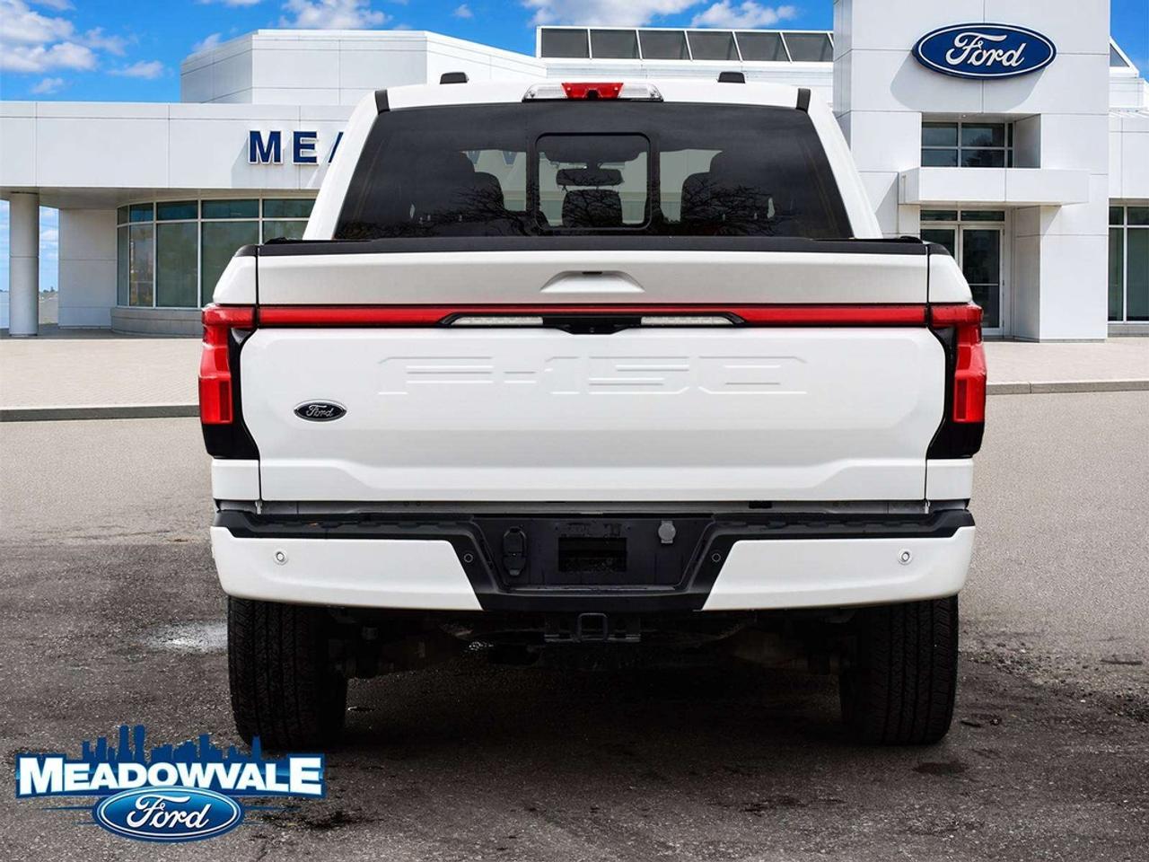 2023 Ford F-150 Lightning Lariat Photo