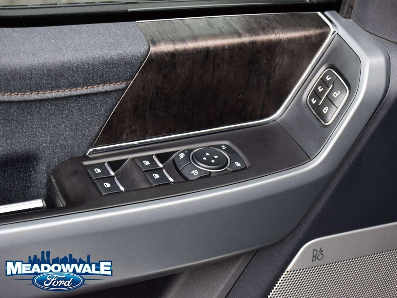 2023 Ford F-150 Lightning Lariat Photo
