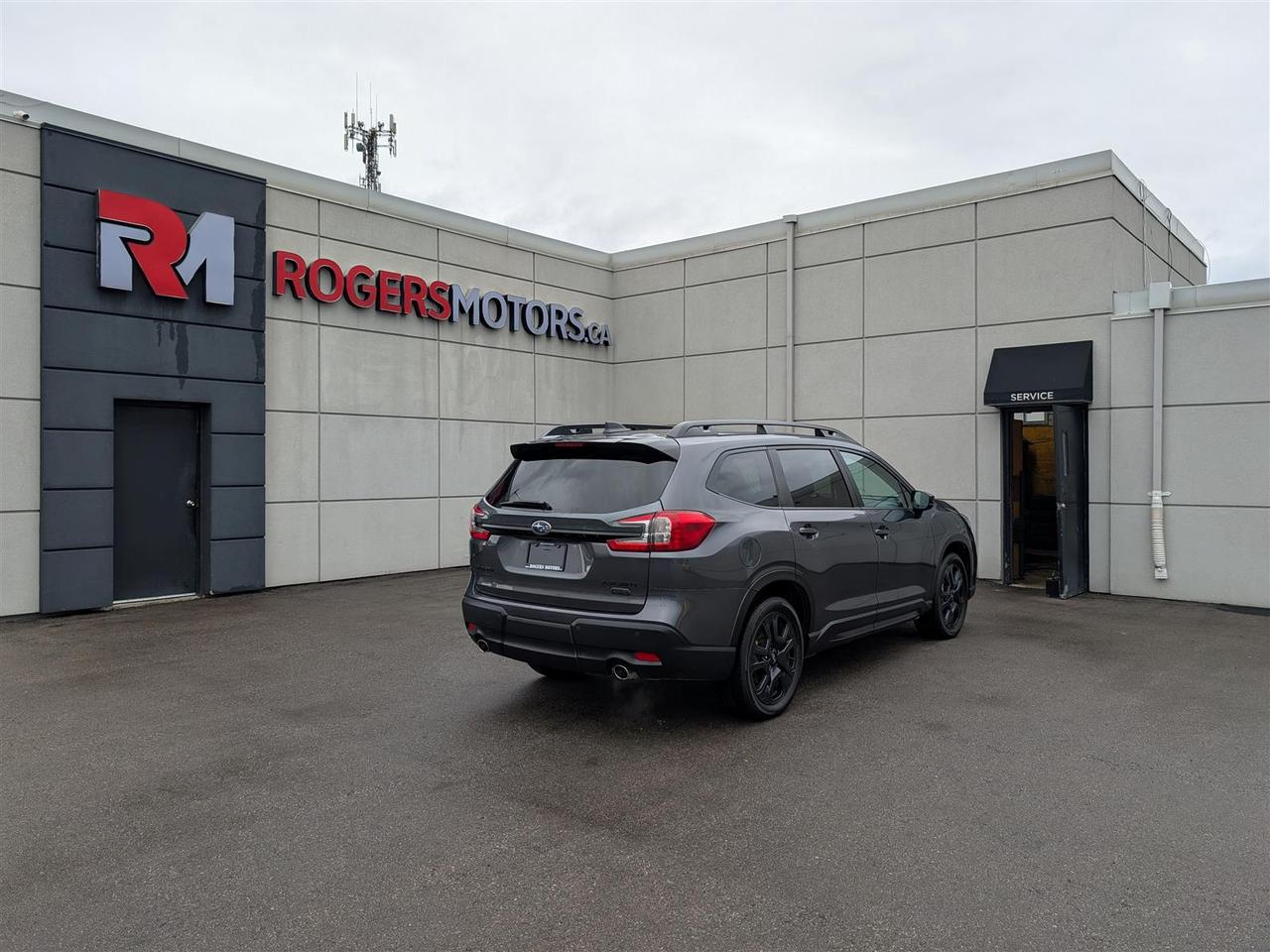 2025 Subaru ASCENT ONYX AWD - 7 PASS -  PANO ROOF - EYESIGHT Photo4