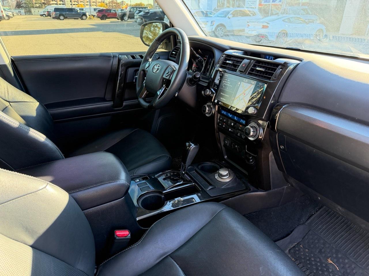 2021 Toyota 4Runner NIGHTSHADE|HEAT/VENT SEATS|NO ACCIDENT|1 OWNER Photo