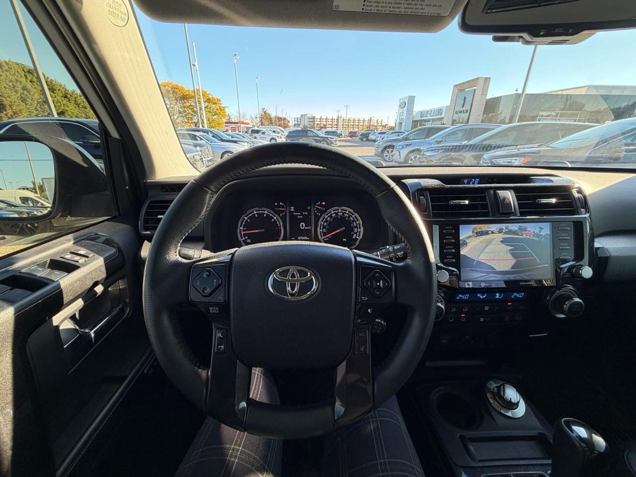 2021 Toyota 4Runner NIGHTSHADE|HEAT/VENT SEATS|NO ACCIDENT|1 OWNER Photo