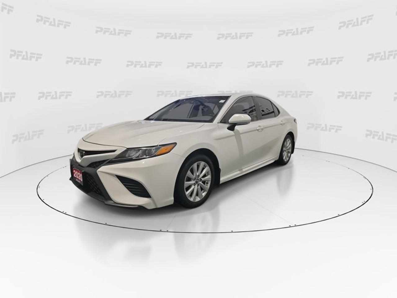 2020 Toyota Camry SE Photo