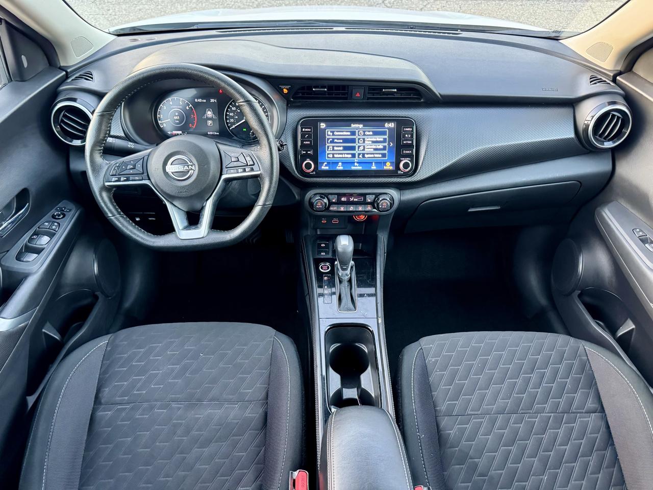 2025 Nissan Kicks SV -Certified Photo