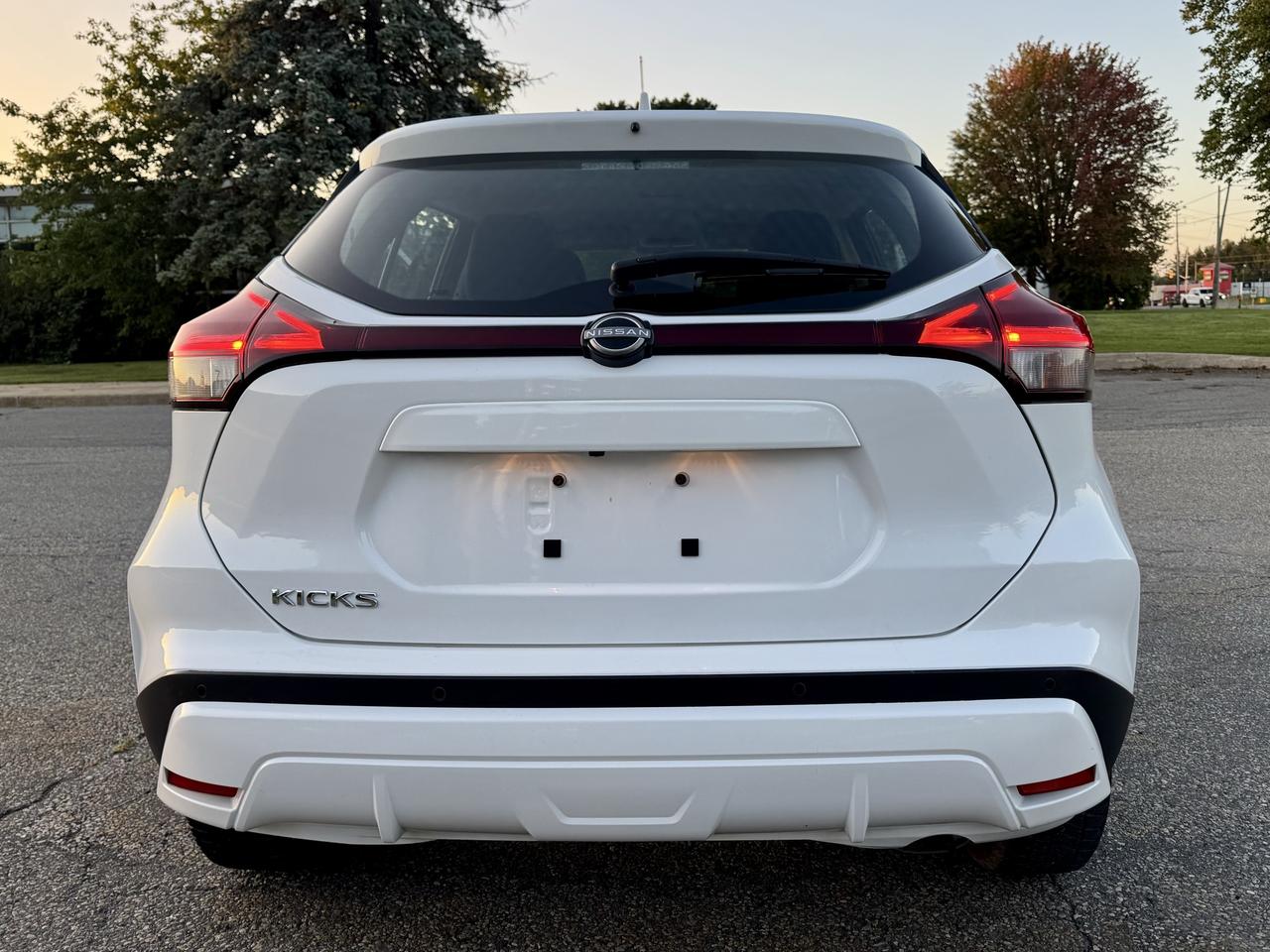 2025 Nissan Kicks SV -Certified Photo