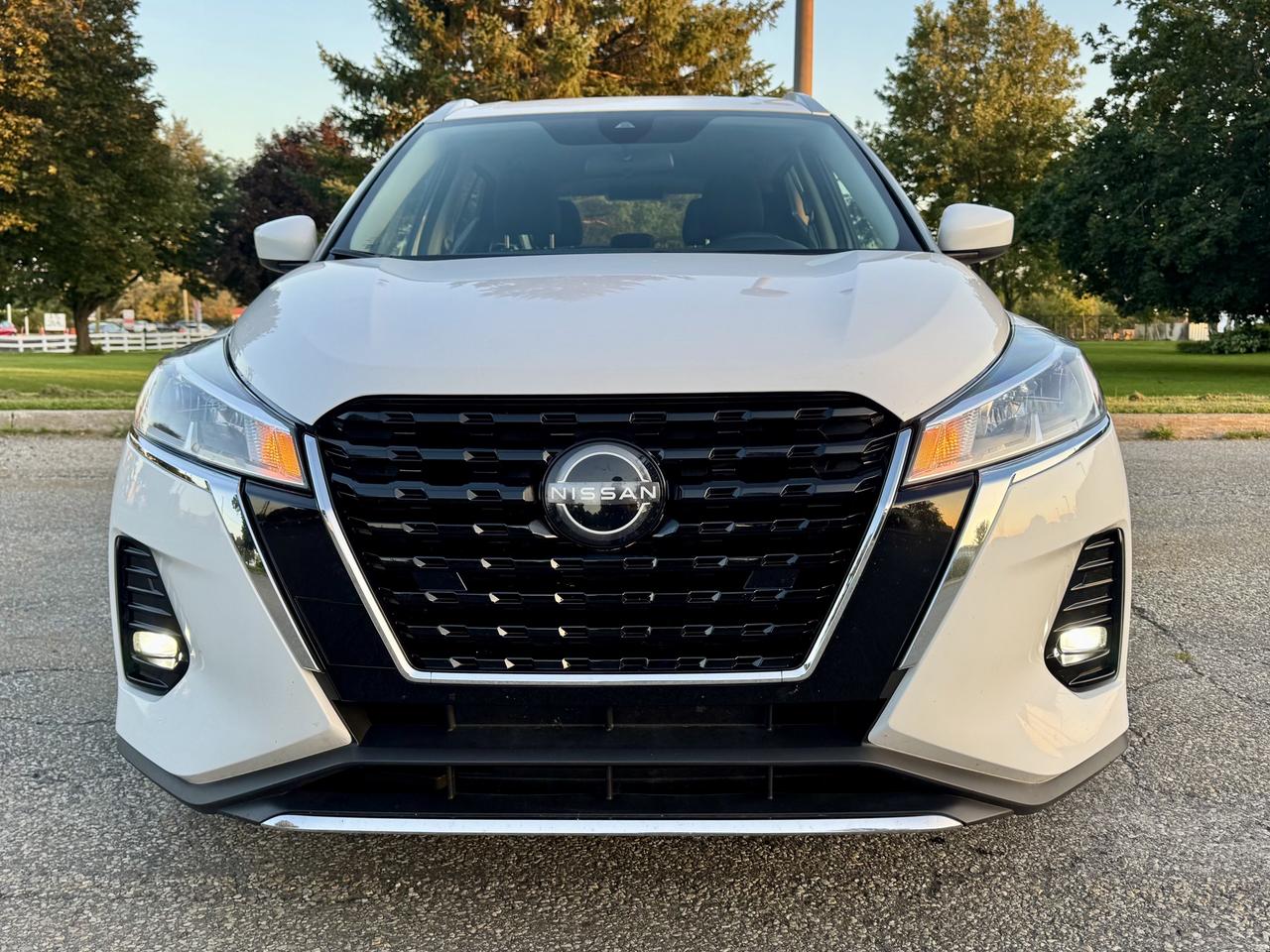2025 Nissan Kicks SV -Certified Photo