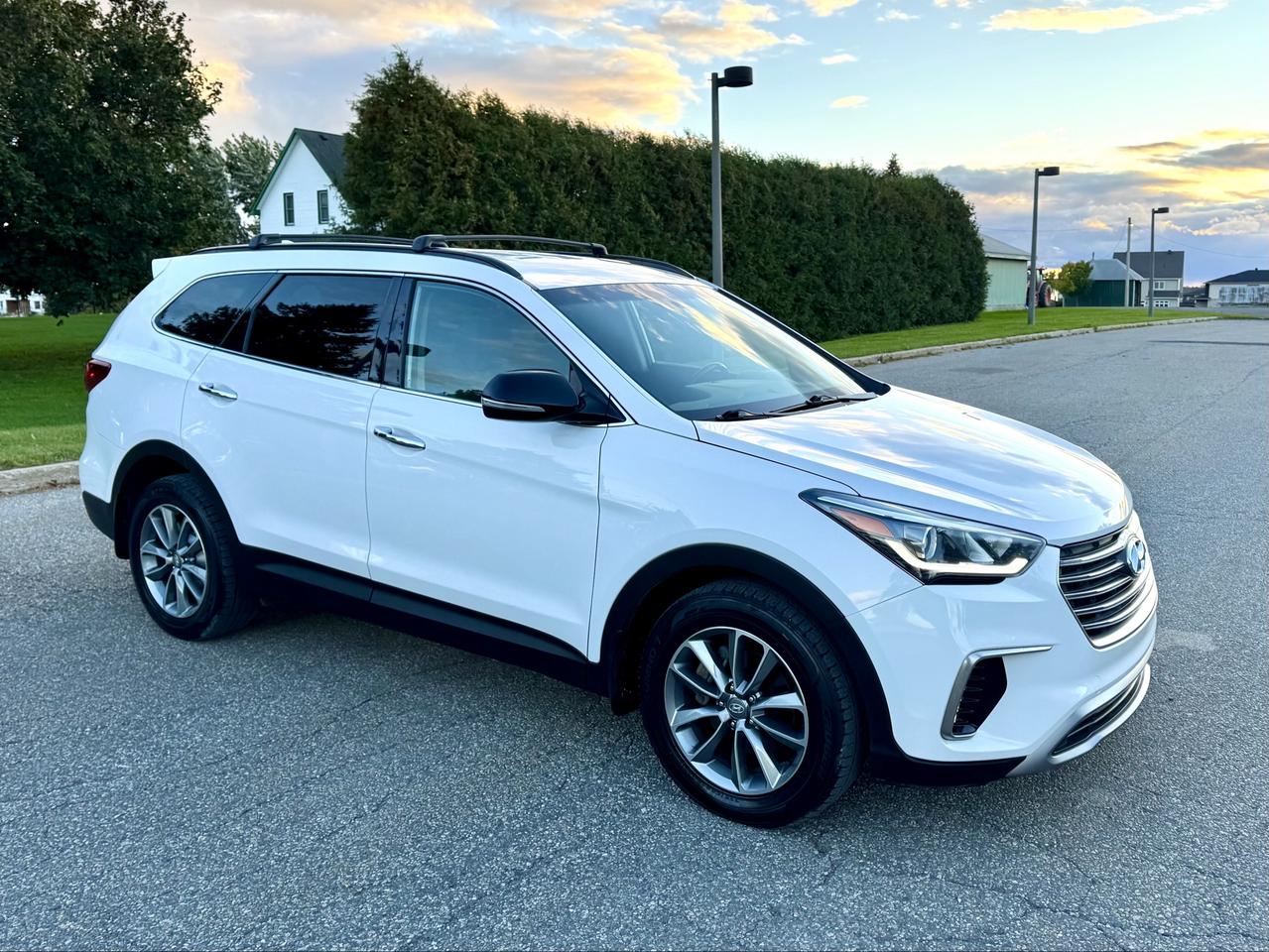 2017 Hyundai Santa Fe XL Premium Photo