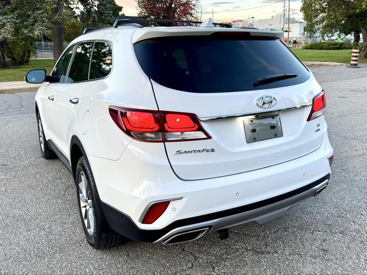2017 Hyundai Santa Fe XL Premium Photo