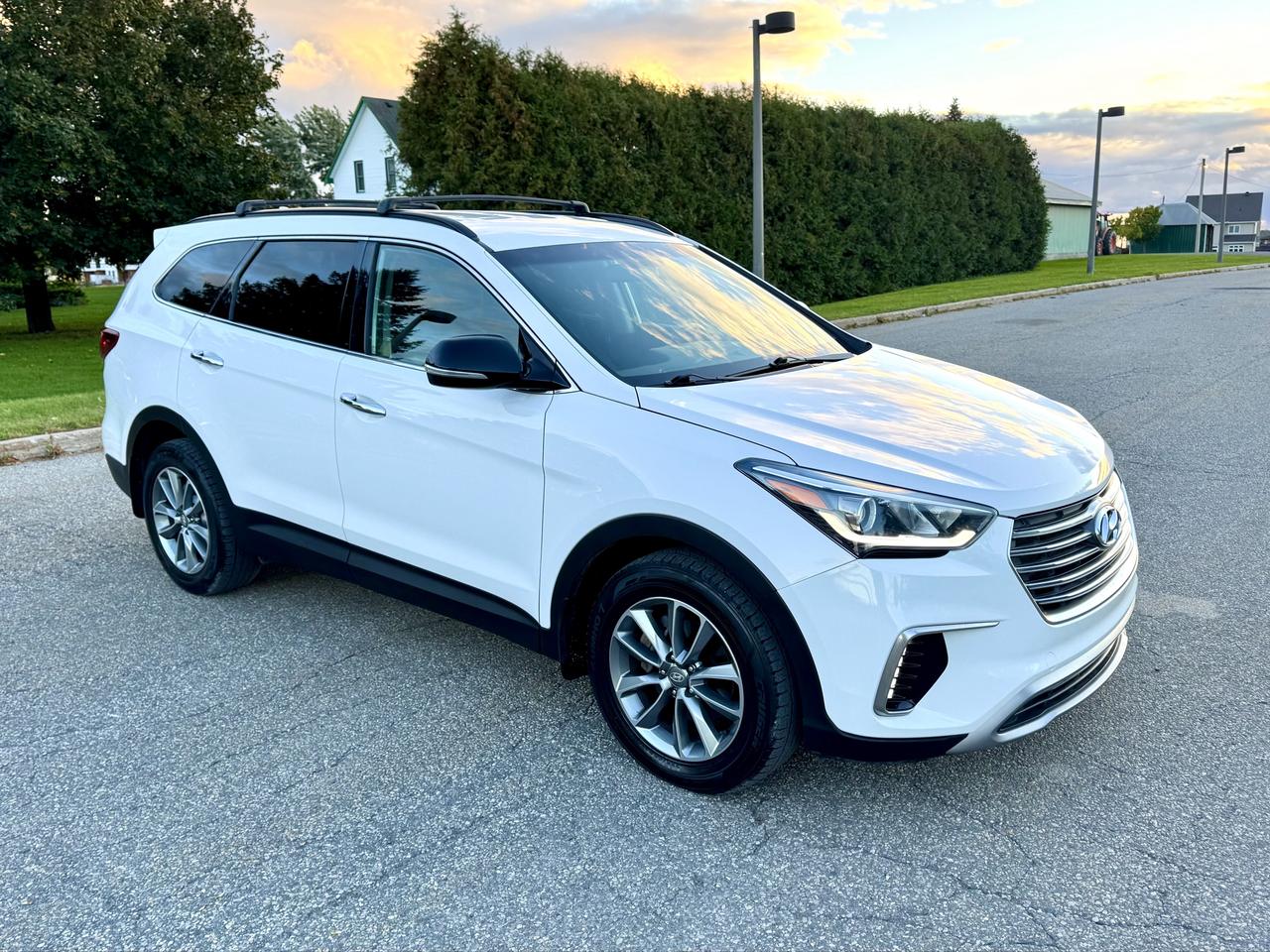 2017 Hyundai Santa Fe XL Premium Photo
