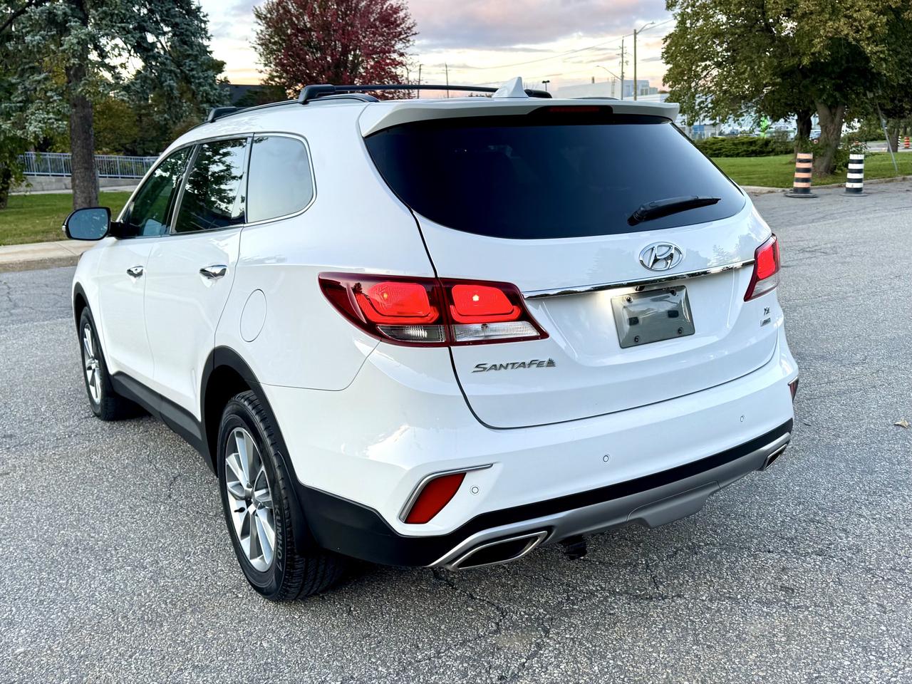 2017 Hyundai Santa Fe XL Premium Photo