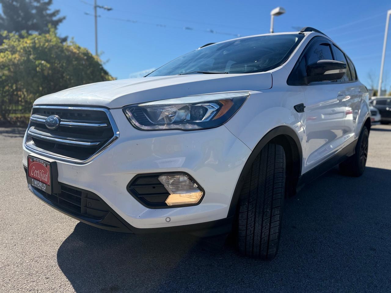 2018 Ford Escape Titanium Photo1
