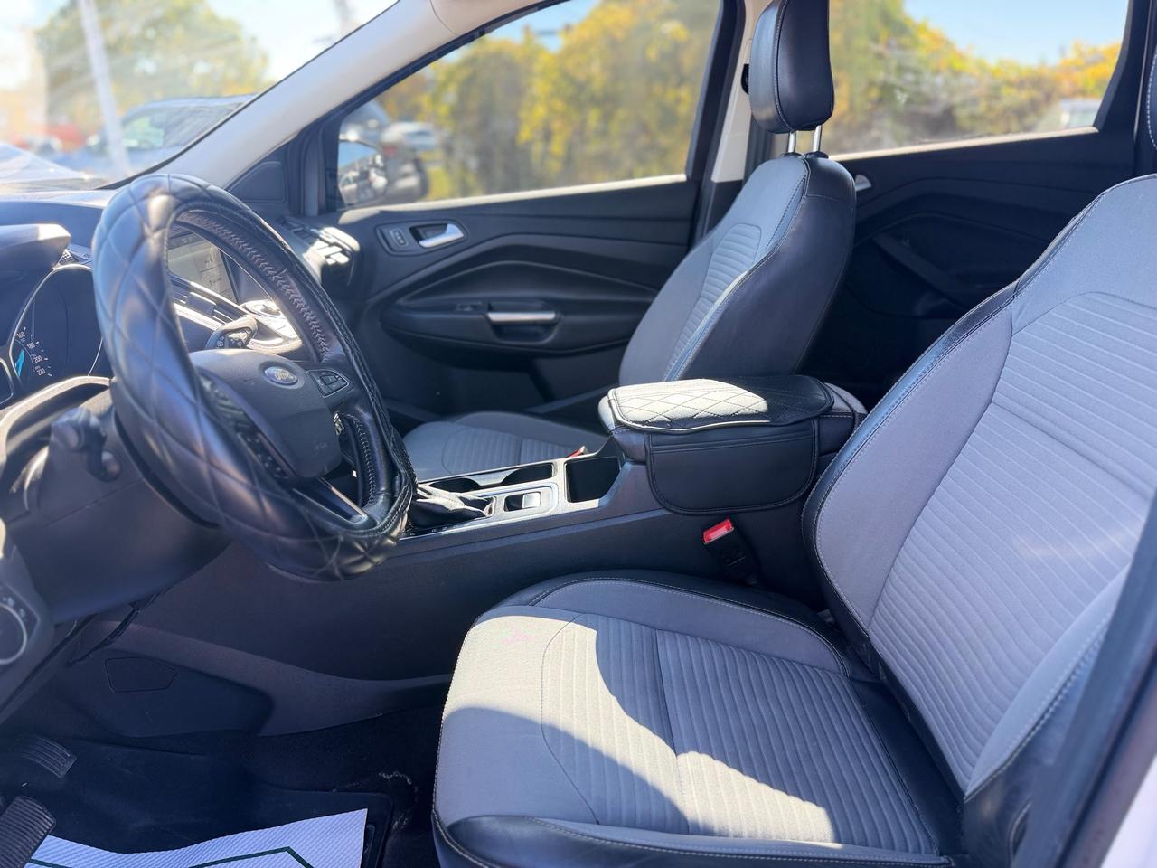 2018 Ford Escape Titanium Photo