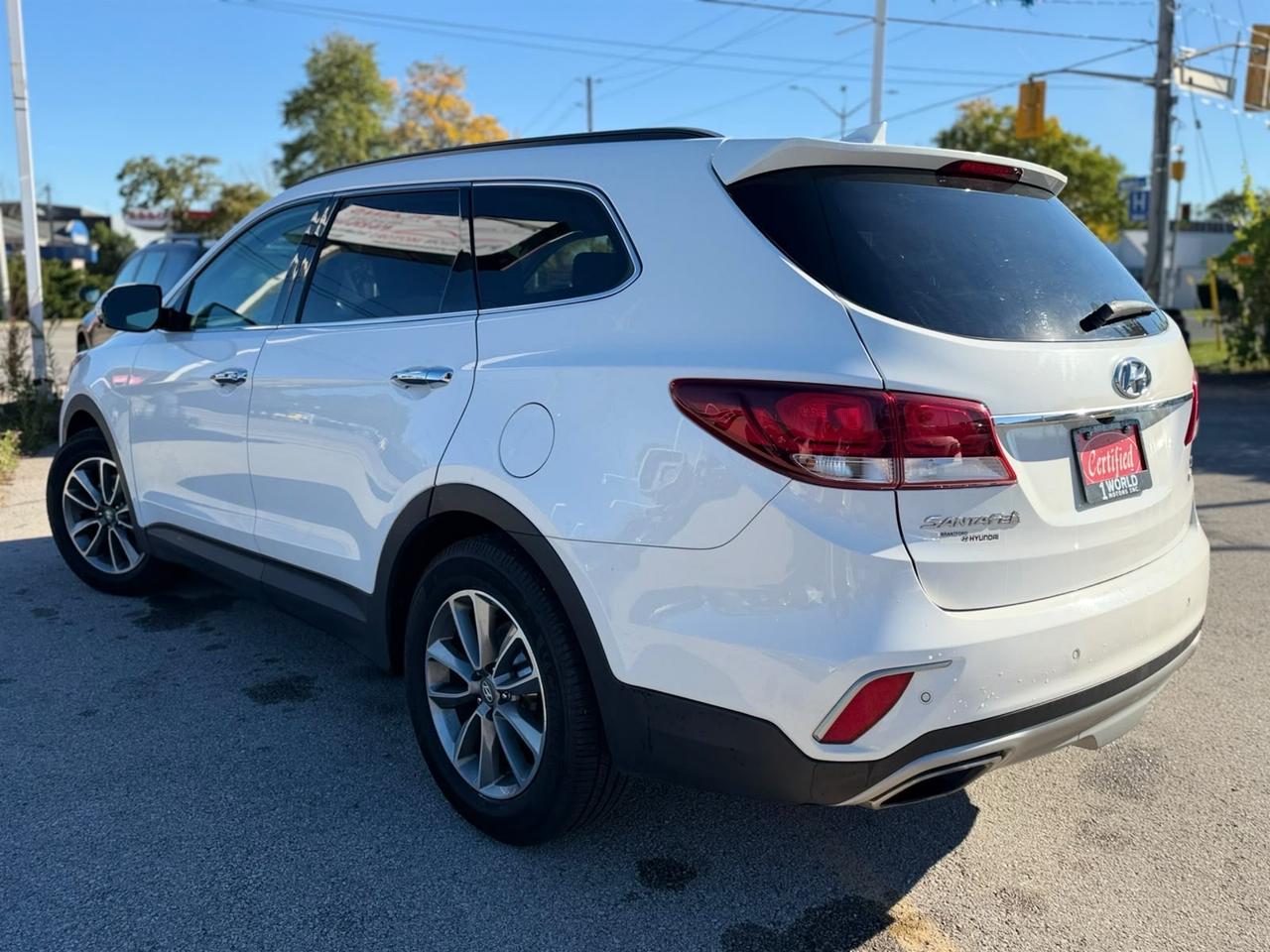 2017 Hyundai Santa Fe XL Luxury Photo