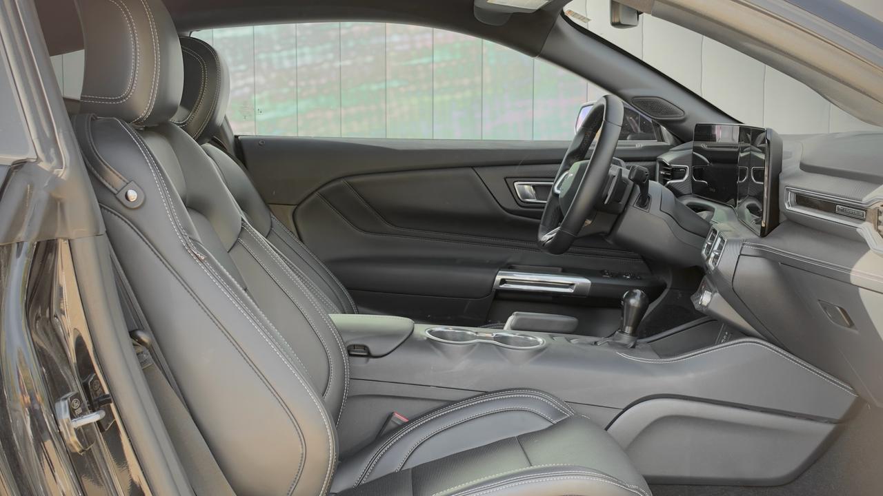 2025 Ford Mustang GT Photo