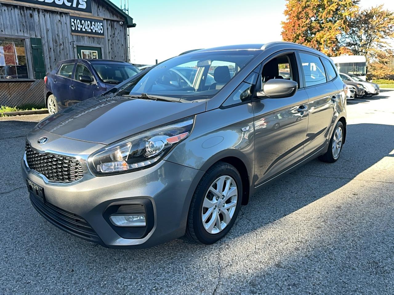 2017 Kia Rondo LX w/3rd Row Photo5