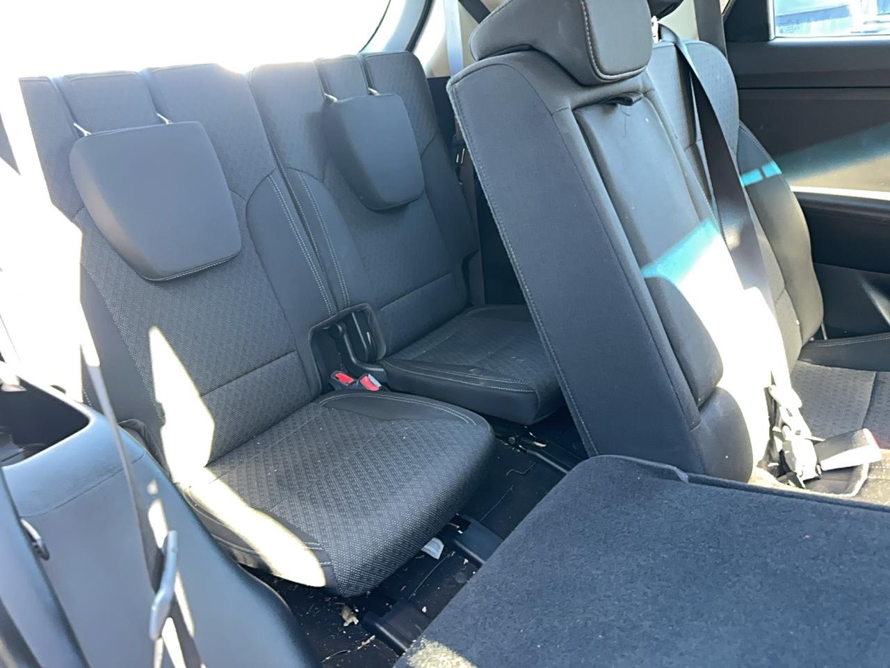 2017 Kia Rondo LX w/3rd Row Photo