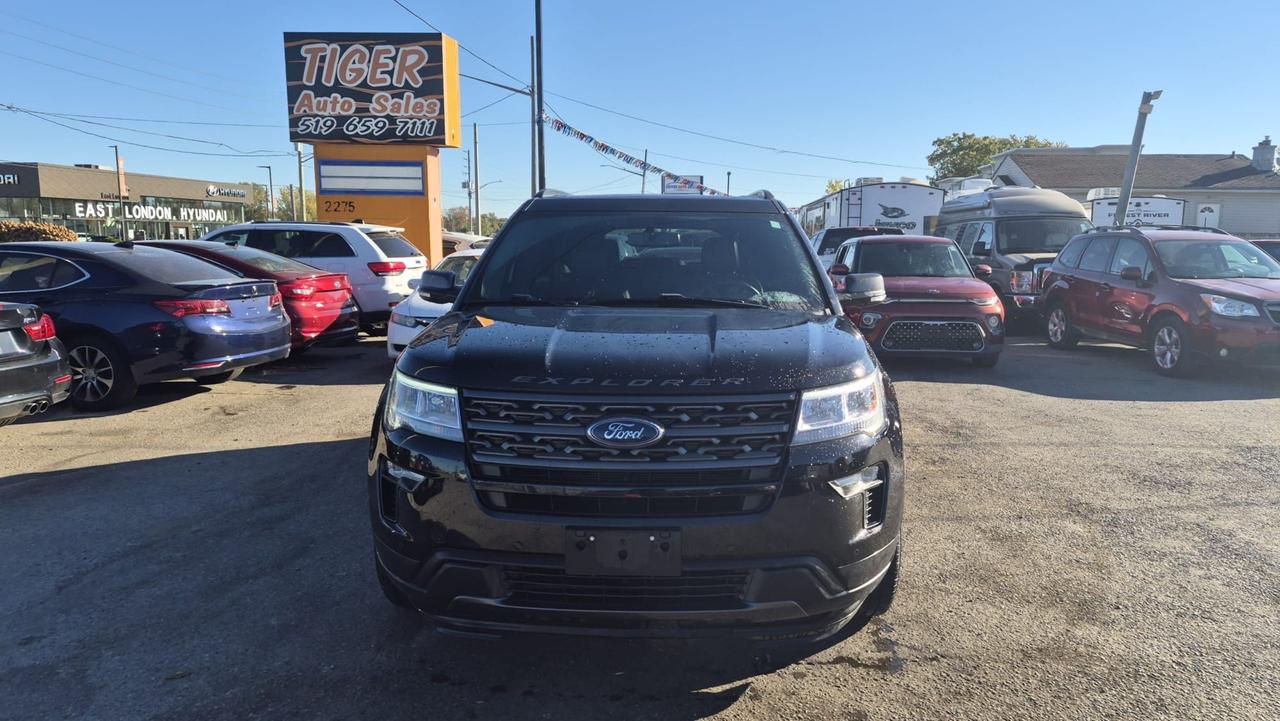 2018 Ford Explorer XLT, 4X4, ONLY 127KMS, 7 PASSENGER, CERTIFIED Photo