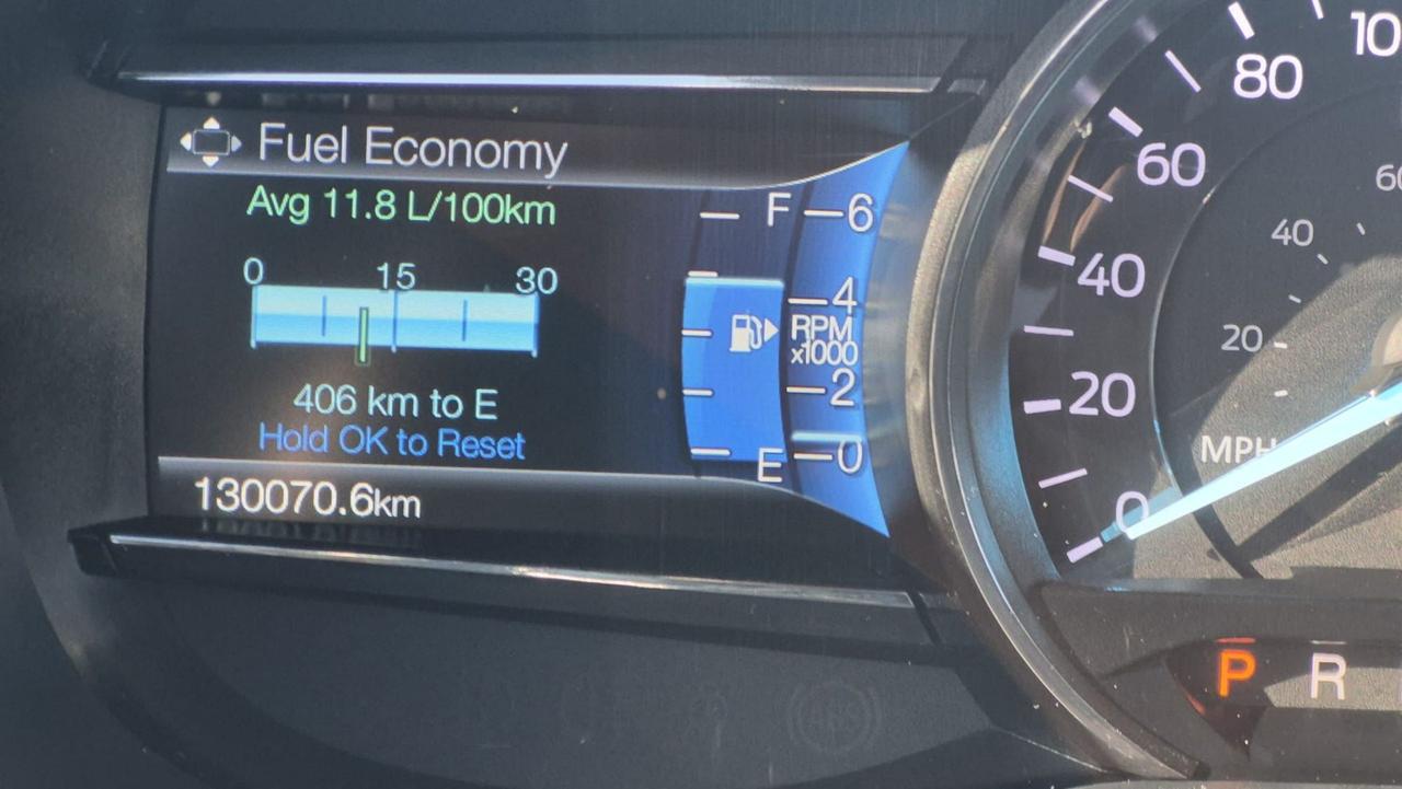 2018 Ford Explorer XLT, 4X4, ONLY 127KMS, 7 PASSENGER, CERTIFIED Photo