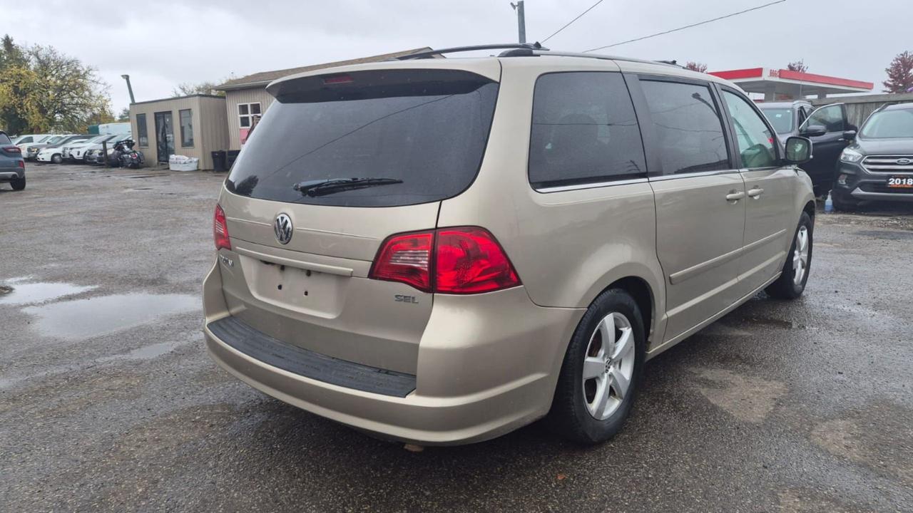 2009 Volkswagen Routan SEL PREMIUM, 7 PASS, LEATHER, LOADED, AS IS Photo