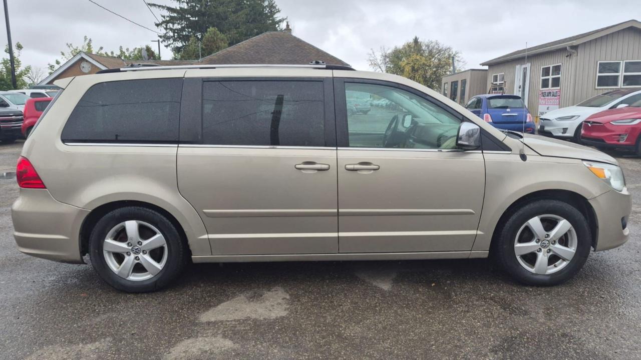 2009 Volkswagen Routan SEL PREMIUM, 7 PASS, LEATHER, LOADED, AS IS Photo