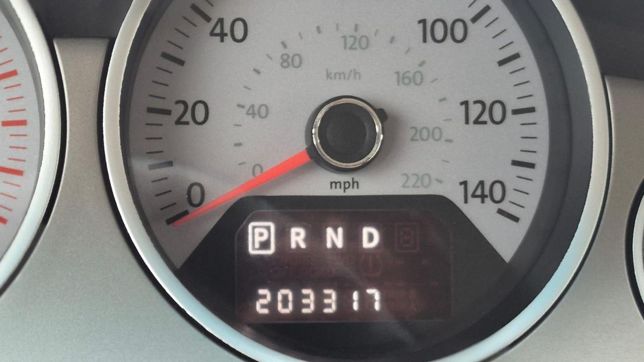 2009 Volkswagen Routan SEL PREMIUM, 7 PASS, LEATHER, LOADED, AS IS Photo