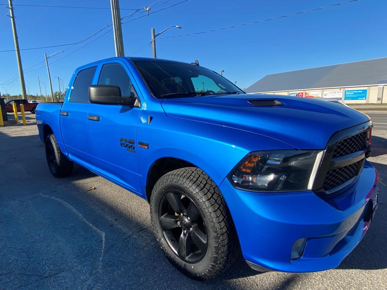 2022 RAM 1500 Classic Express  TRAILER TOW READY!! Photo2