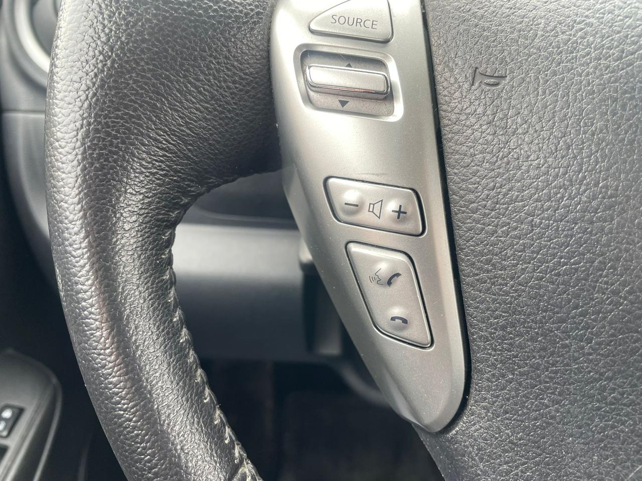 2014 Nissan Versa Note SV LOW KM NEW TRANSMISTION CAMERA SAFETY CERTRIFED Photo