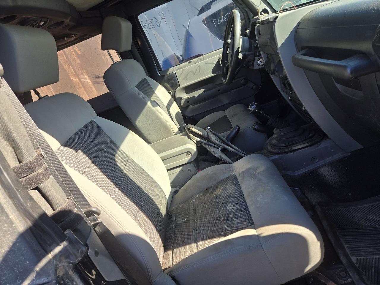 2010 Jeep Wrangler Islander Photo