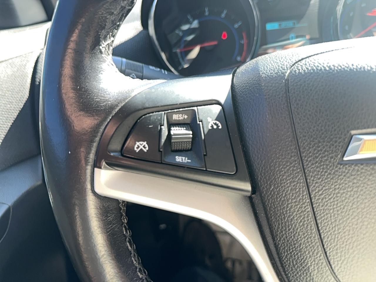 2014 Chevrolet Cruze 2LT Photo