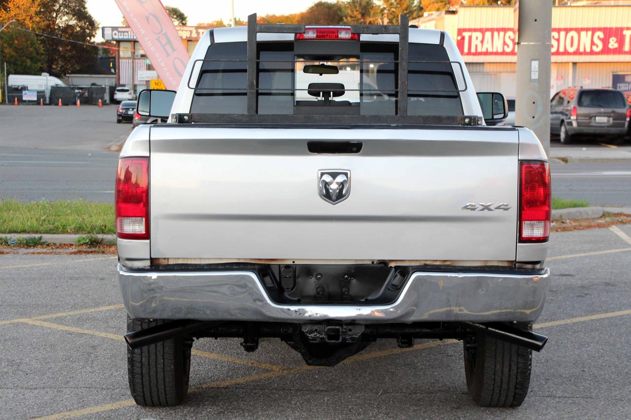 2011 RAM 2500 4WD CREW CAB 149" SLT Photo